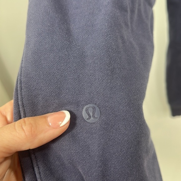 Lululemon Women’s Blue joggers size 6 - Picture 9 of 10